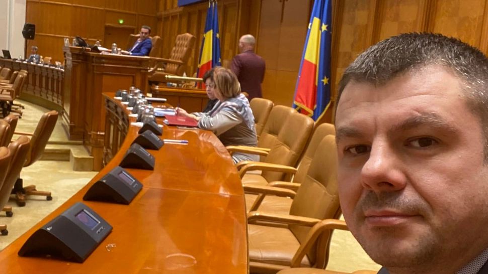  Un secretar de stat vine de la șaormerie!