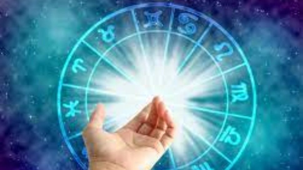 Horoscopul zilei, duminica 16 aprilie 2023. Ce zodii sunt afectate de emoționala Lună și războinicul Marte
