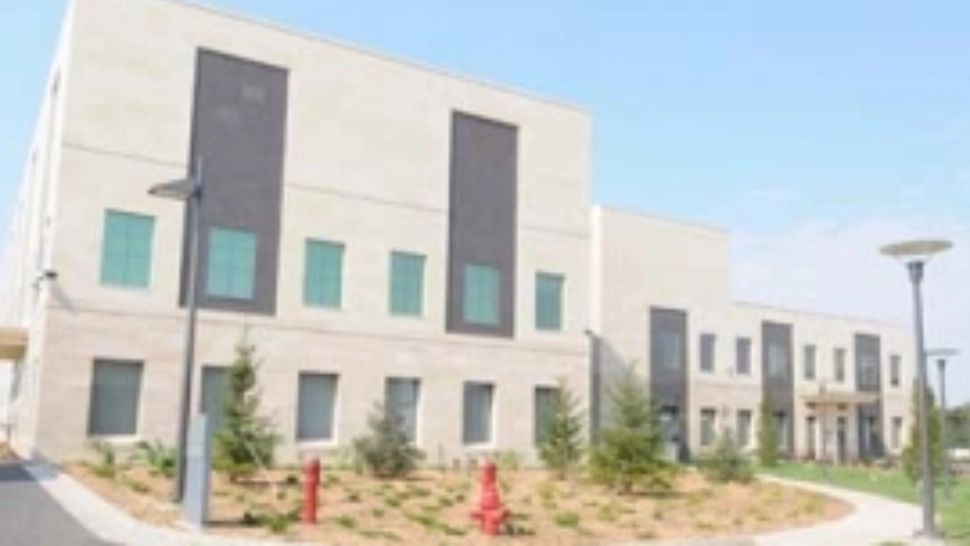 Moarte suspectă: soțul unei angajate a ambasadei SUA la București, găsit fără suflare. Poliția a intrat pe fir