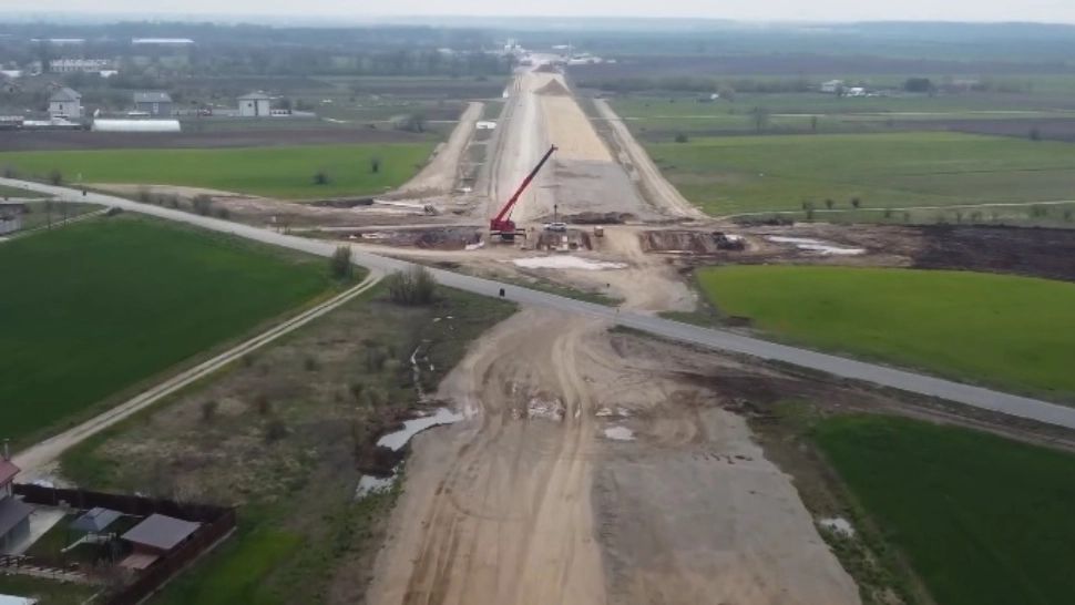 Dezastru în mandatul lui Grindeanu: autostrada A7, blocată în rapiță