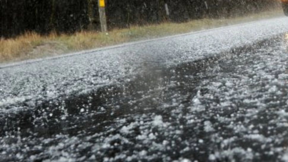 Atenţionare meteo imediată: Cod roşu de furtuni! Lista localităţilor afectate