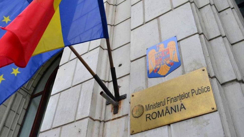 Sindicaliştii din Finanțe anunță PROTESTE în faţa Ministerului Finanţelor: „Mari pişicheri guvernanţii aştia”