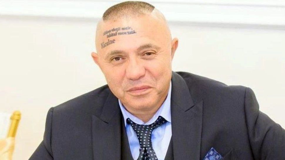 Fiul manelistului Nicolae Guță a ajuns la spital, după ce a fost jefuit pe stradă