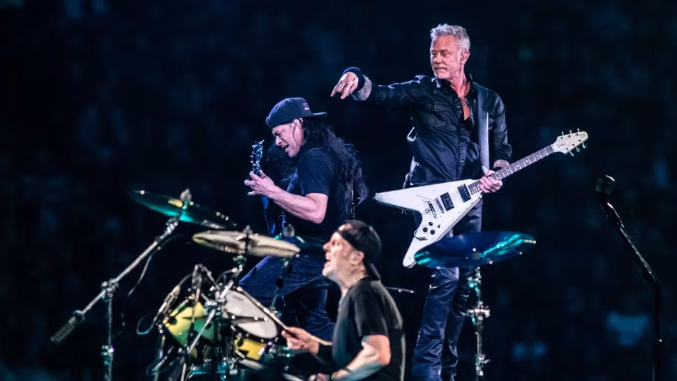 Cea mai tare poantă după meciul Farul și Rapid. N-a fost blat sau accident, au omagiat noul album METALLICA 