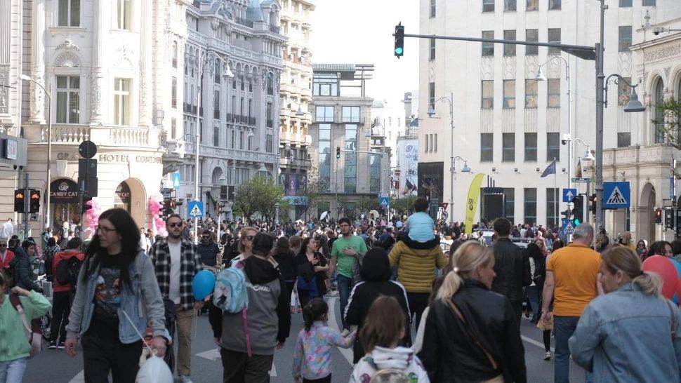 Străzi deschise pietonilor, în weekend. Foto/Arhivă