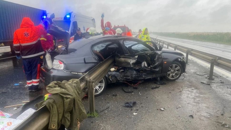 Sfârșit tragic pentru unul dintre cei mai mari bucătari din România și soția sa. Mașina, străpunsă de o bară metalică. Ce s-a întâmplat cu copilul de 5 ani 