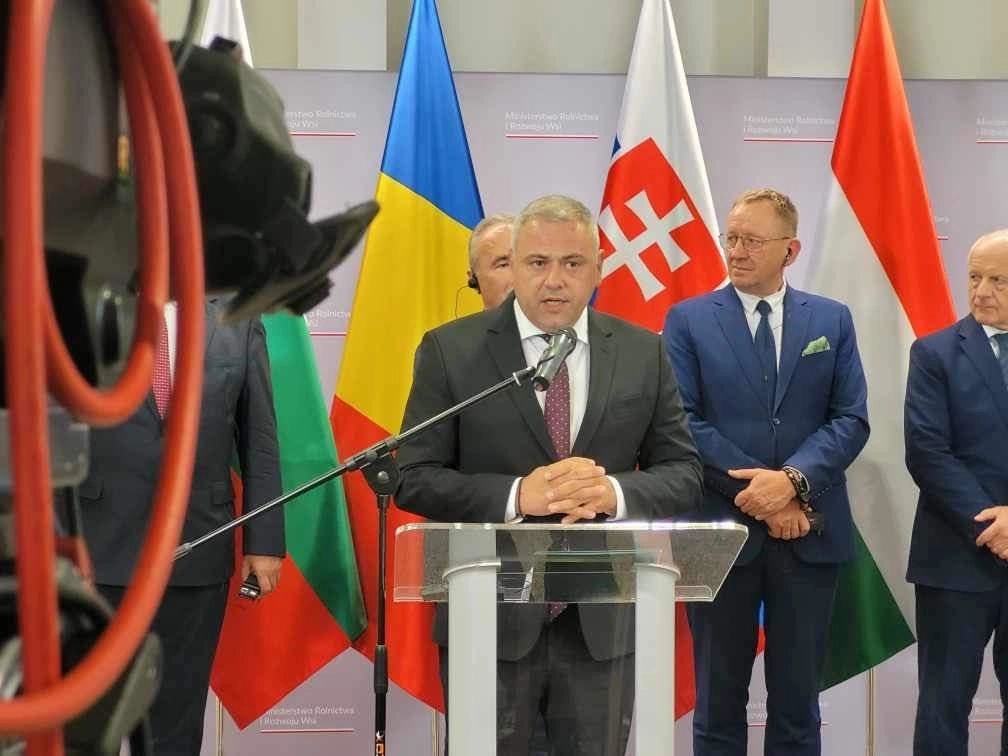 Miniștrii agriculturii din 5 țări din UE cer prelungirea restricțiilor la transportul cerealelor din Ucraina - Florin Barbu, anunț pentru fermierii români