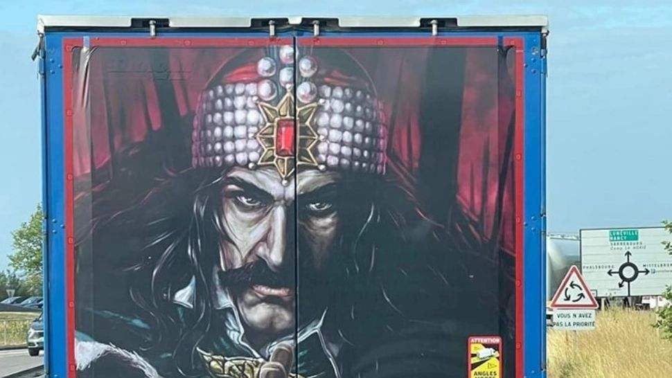 Vlad Tepes pe remorca unui TIR