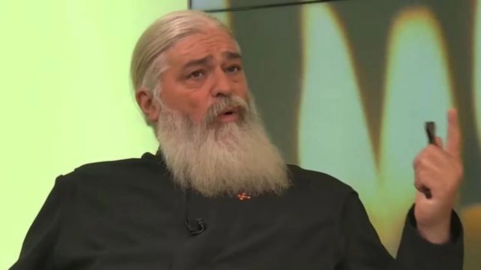 Părintele Calistrat, reacție tranșantă după ororile prin care au trecut oamenii în vârstă în „căminele groazei”