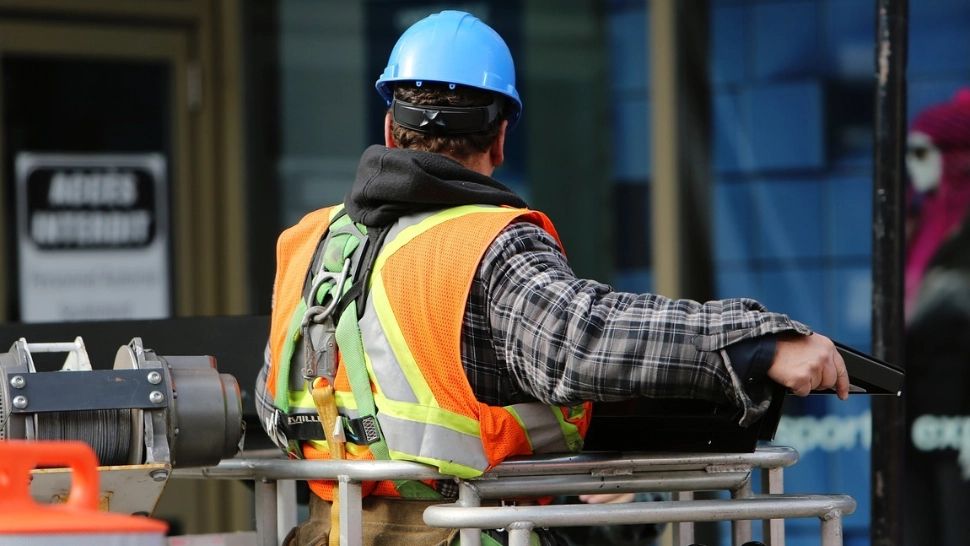 Proteste în construcții: Peste 10.000 de angajați din construcții ies în stradă