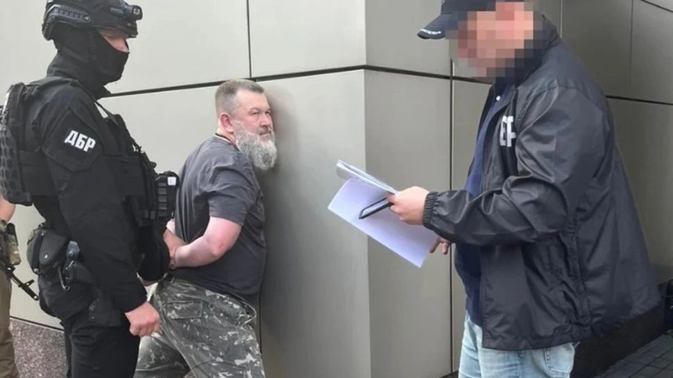 Fostul șef al serviciilor secrete ucrainene din Crimeea a fost pus oficial sub acuzare. Foto: The Kyiv Independent 