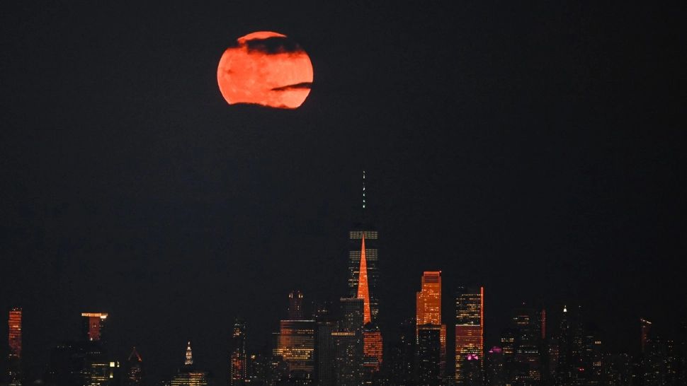 SUPER Luna pe 3 iulie. Atenție, este de o sută de ori mai puternică din punct de vedere astral!