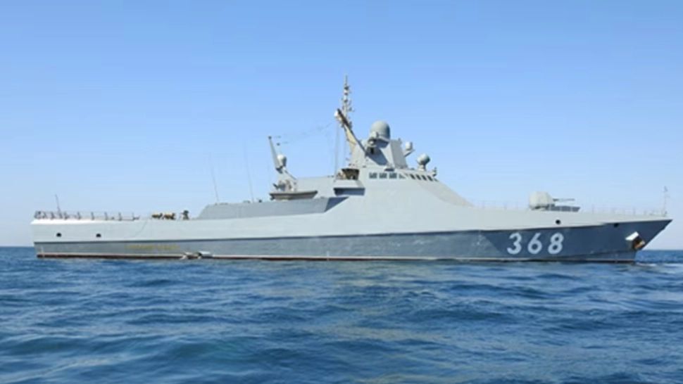 Alertă în Marea Neagră: Rusia a deschis focul asupra unei nave civile ce transporta marfă Foto: Nava patrulă Vasily Bykov