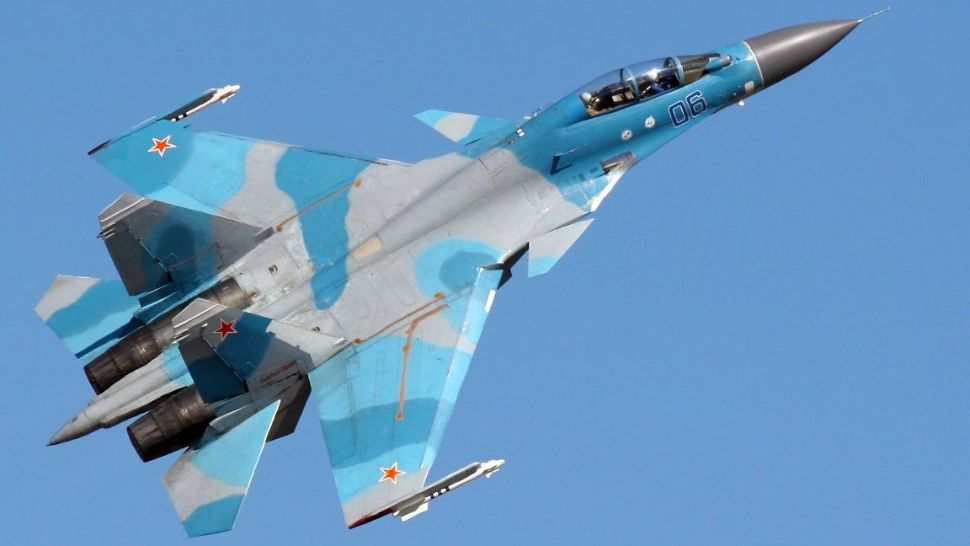 Un avion rusesc de luptă s-a prăbușit în Kaliningrad: Cei doi piloți NU au supraviețuit - Șoigu a anunțat cauza după imagini dramatice
