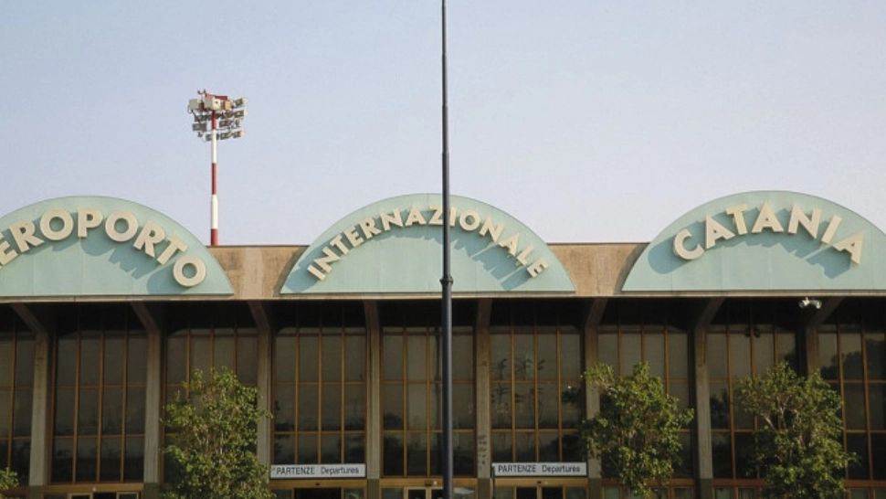 Alertă de călătorie în Italia: Curse anulate sau redirecționate pe un aeroport din Sicilia  Foto: Profi Media