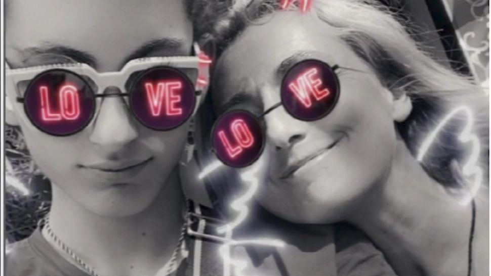 Vlad Pascu si mama sa/ Foto: Facebook