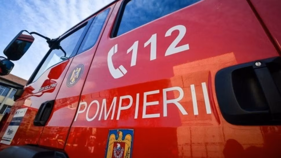 Incendiu la Spitalul Județean Timișoara: intervenție în forță a pompierilor - VIDEO