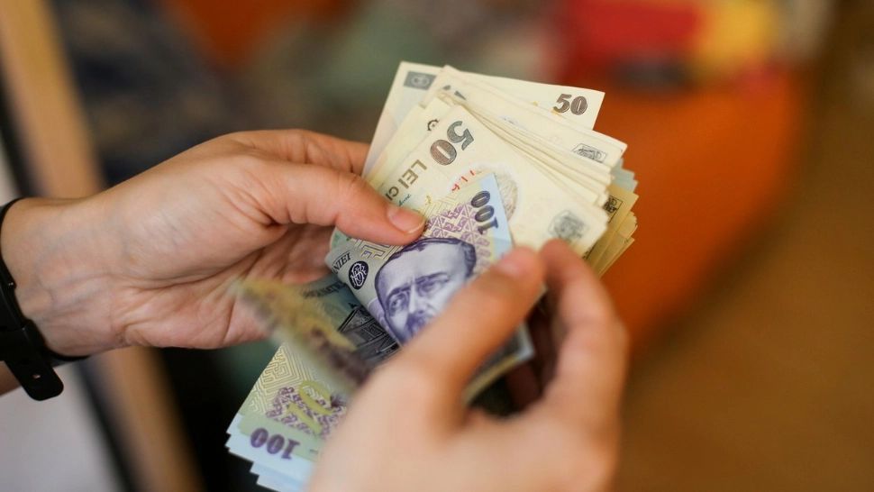 Locul de muncă plătit cu 10.000 de lei net pe lună, dar de care românii fug ca șoarecele de pisică. Foto: Profimedia