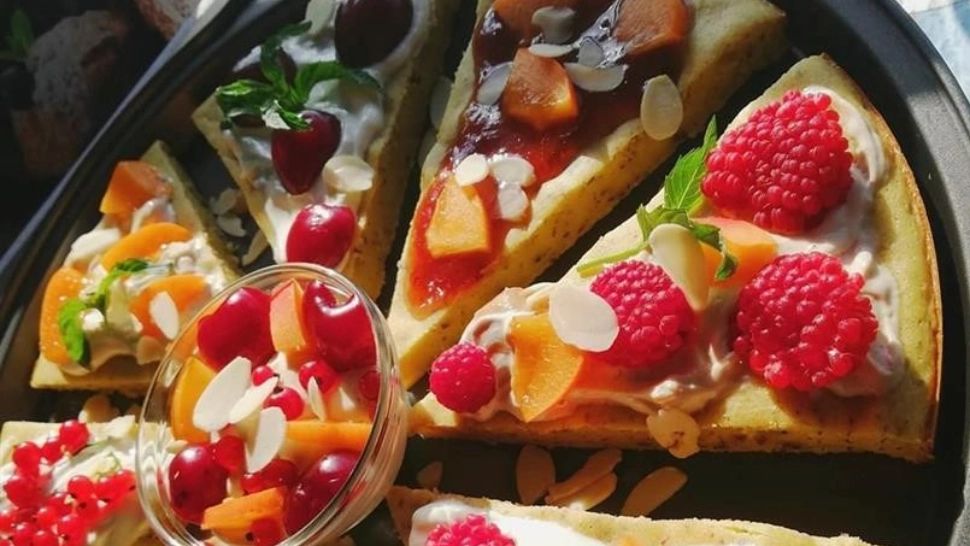 Clătita gigant la cuptor cu topping: Desert senzațional sărat sau dulce - Secretul preparării în 4 pași