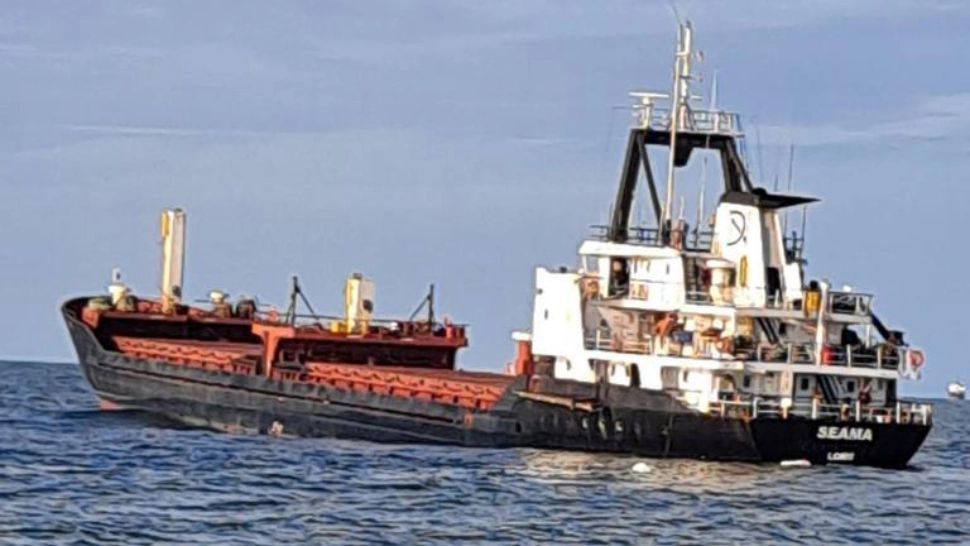 O navă a eşuat pe malul drept al Canalului Sulina! S-a solicitat intervenţia unui remorcher