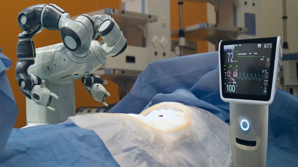 Primul transplant de ficat asistat de un robot a fost un SUCCES. Pacientul s-a recuperate rapid