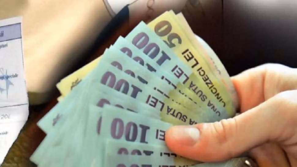 Bani - imagine cu notă sugestivă