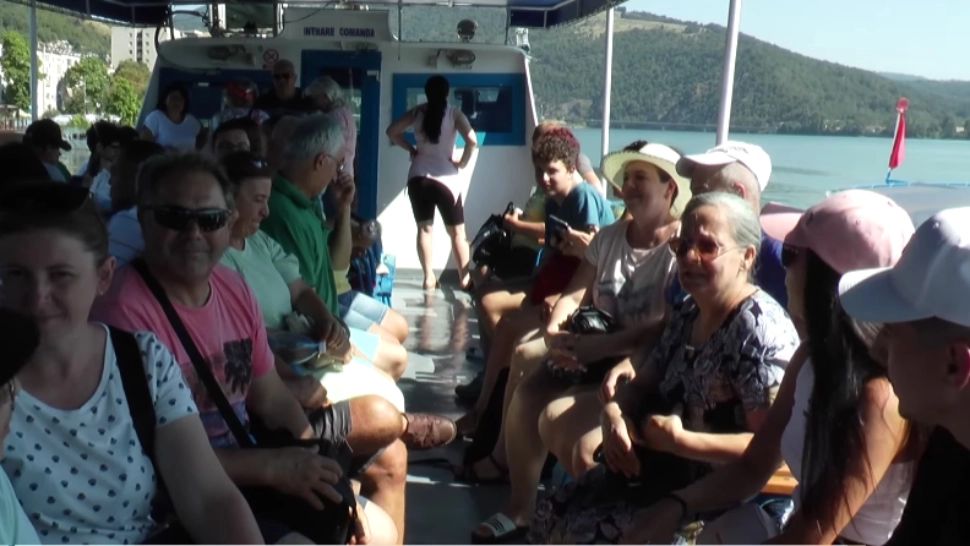 Falezele Dunării, asaltate de turiști la sfârșit de sezon. Foto: Facebook