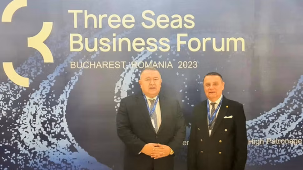 Președintele Camerei de Comerț și Industrie a României (CCIR), dl. Mihai Daraban, și secretarul general al CCIR, dl. Ovidiu Silaghi