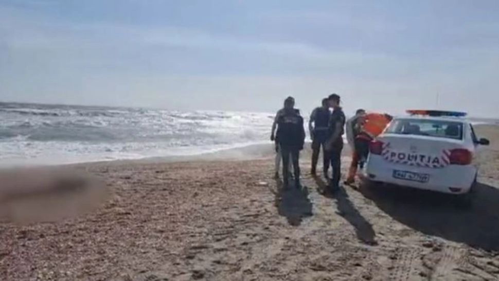 Cadavru pe plaja din Mamaia