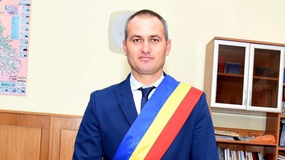 Primarul Florin Petre are  un comportament nepotrivit față de cei care-l deranjează