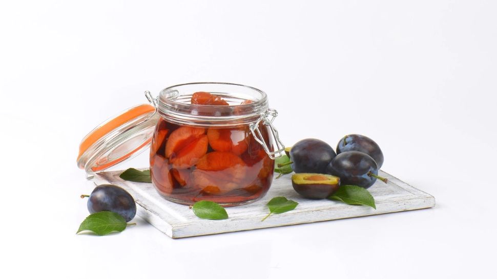 Compotul de prune, mult mai sănătos fără zahăr. Foto/Arhivă