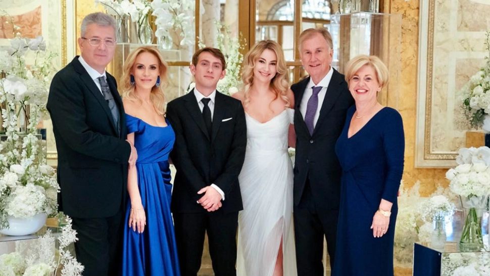 Gabriela Firea, fiul său cel mare și soția sa/ Foto: Facebook