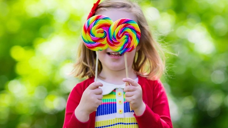 Pofta de dulce nu dispare odată cu sosirea vieții adulte! Foto/Profimedia