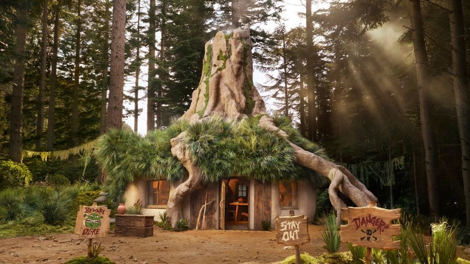 Casa din mlaştină a lui Shrek poate fi închiriată. Cât costă să te simți ca un CĂPCĂUN? - FOTO