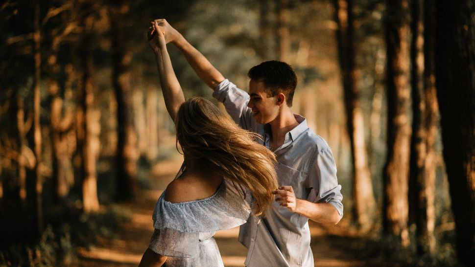 5 zodii cu care Balanța face casă bună. Compatibilitatea e maximă - relație de vis