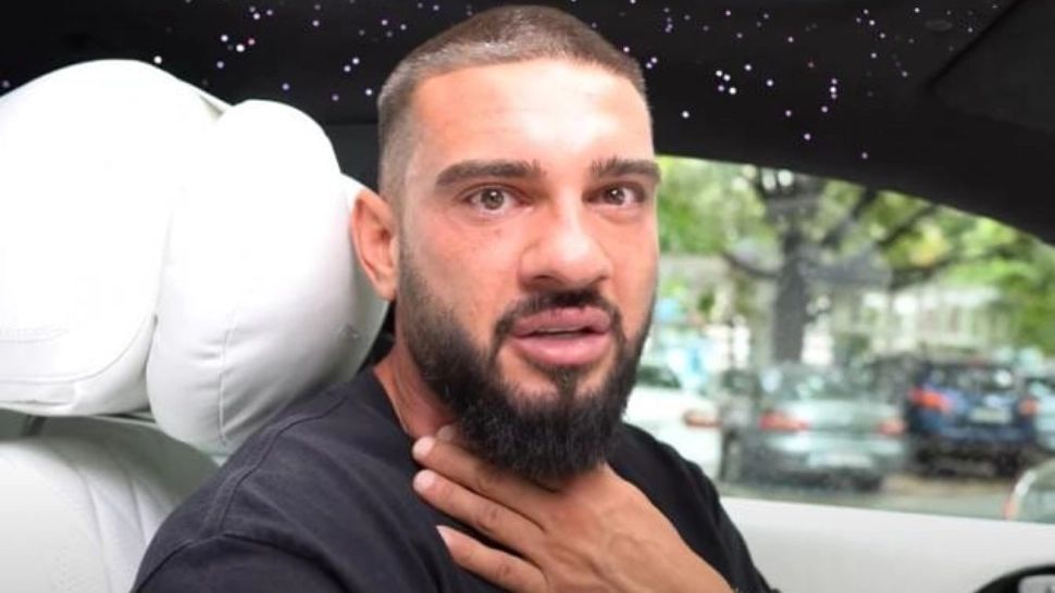 Dorian Popa, sfidător după ce a fost prins drogat - S-a întors la Focșani ca să dea o tonă de șaorma gratis românilor