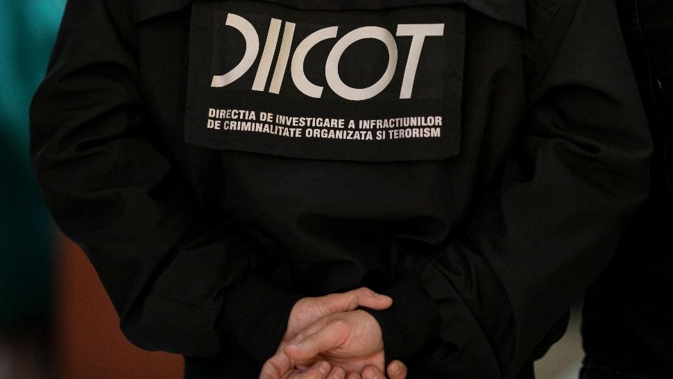 Ziua "Z". Operațiune în forță a procurorilor antimafia: peste 200 de persoane, săltate într-un dosar de trafic de droguri și carne vie