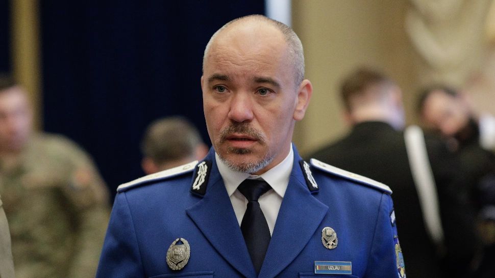 Rectorul Academiei de Poliție, Claudiu Chindriş, schimbat din funcție după scandalul mâncării cu viermi primite de studenți. Cine i-a luat locul