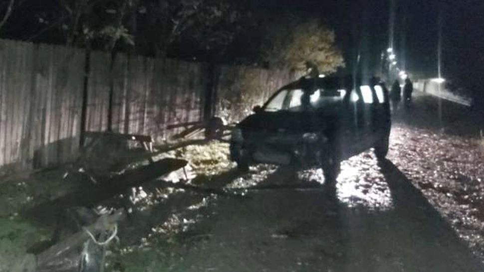 Un şofer şi un căruţaş, ambii aflaţi sub influenţa alcoolului, implicaţi într-un accident rutier. Foto: IPJ Buzau