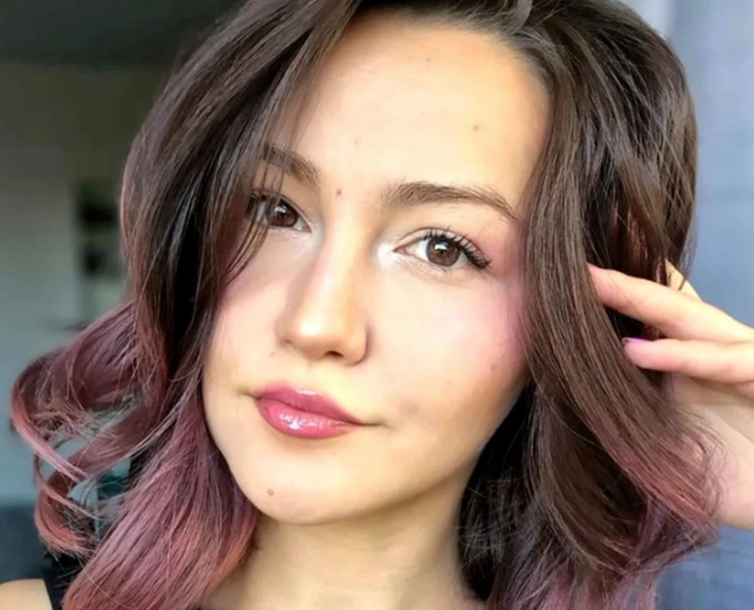 Oana Lasconi, fiica Elenei Lasconi