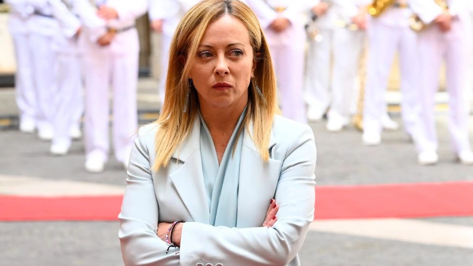 Georgia Meloni a fost păcălită de doi comedianți. Foto: Profimedia