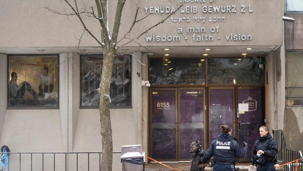 Focuri de armă trase înspre două şcoli evreieşti din Montreal!/Profimedia