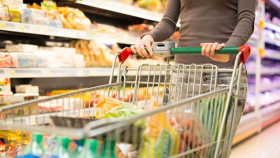 Alertă alimentară în România, de sărbători! Produs infestat cu salmonella: Poate fi returnat 