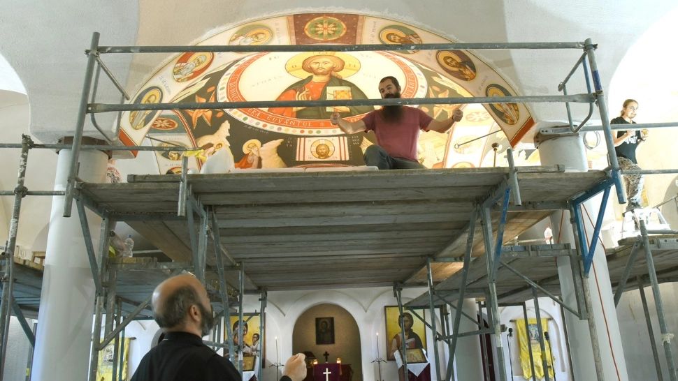 Lăcaşele de cult vor beneficia de măsuri pentru reducerea riscului seismic. Foto: Profimedia