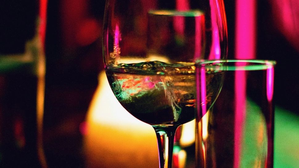 Consumul de alcool, a treia cauză de deces în România! Semnal de alarmă major tras de medici: Dependența NU e o iluzie