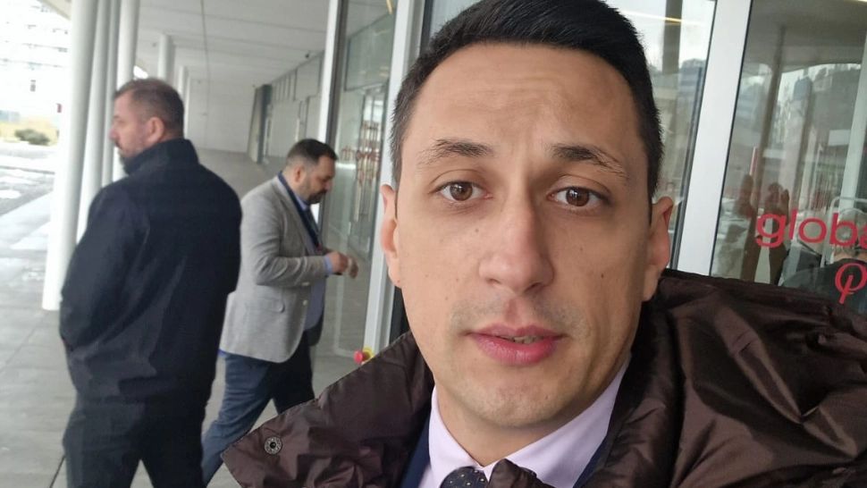Reziștii, la cuțite: europarlamentar ținut la ușă cu bodyguarzii