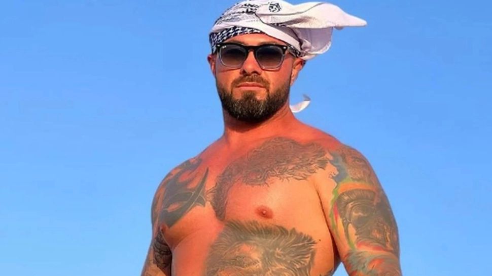 Campion mondial la MMA, judecat pentru un număr record de infracțiuni. A răpit și bătut un bărbat timp de o oră