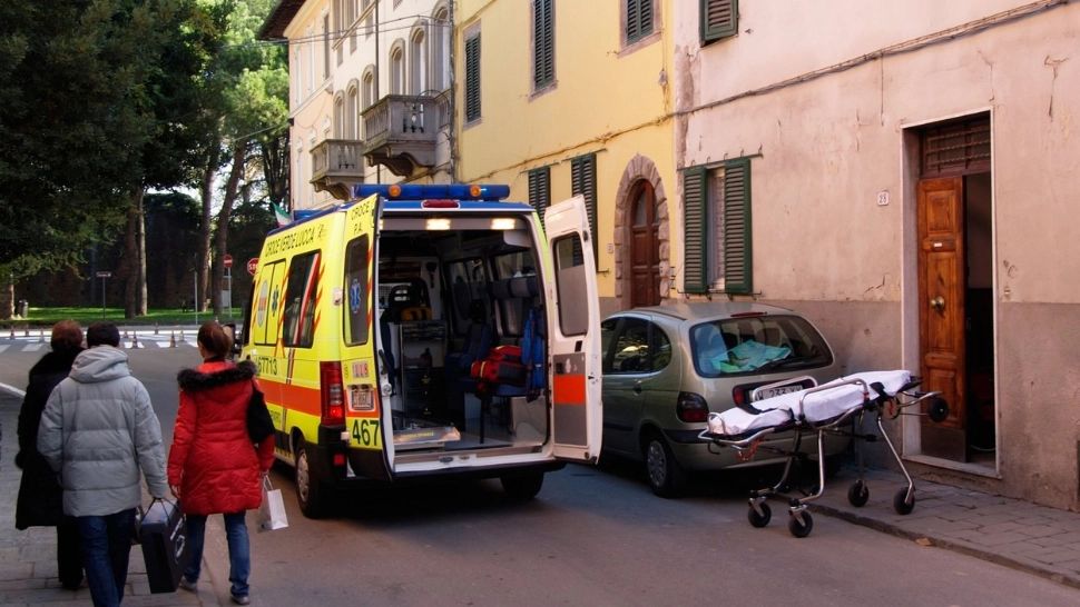 Adolescenta a fost dusă la spital, dar este în afara oricărui pericol