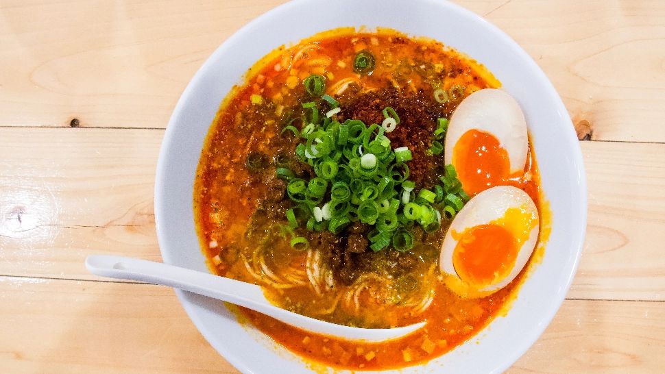 Tinerii o iubesc! Cum se prepară delicioasa supă japoneză Ramen: reţeta lui Adi Hădean/ unsplash.com
