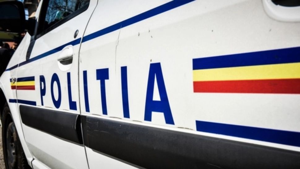 Un tânăr din Suceava a furat un microbuz lăsat cu cheile în contact şi l-a vândut. Suma ridicolă pe care a primit-o